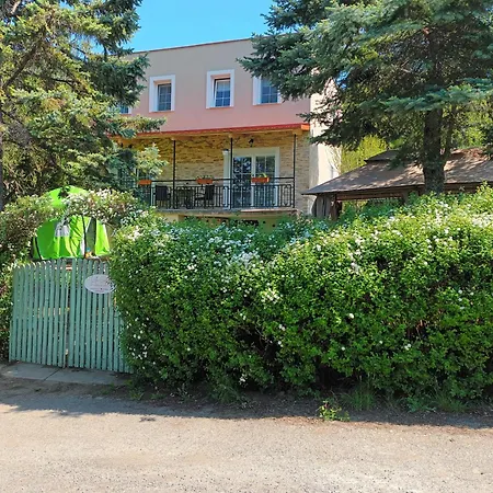 Prázdninový dům Evetes *